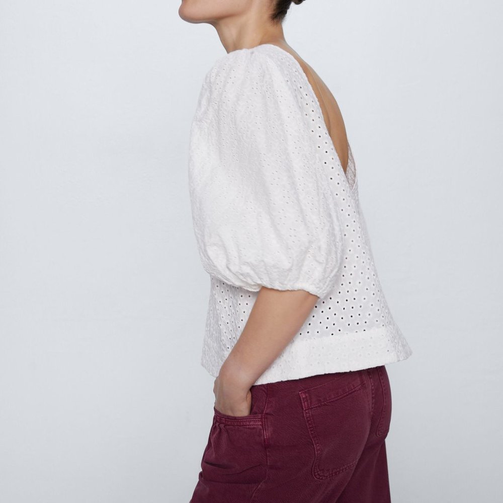 EMBROIDERED EYELET BLOUSE-Oyster White-4786/063 - Picture 3 of 8